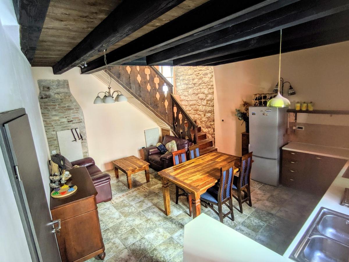 Private Courtyard Medieval Stone Home In Old Town Rovinj Luaran gambar